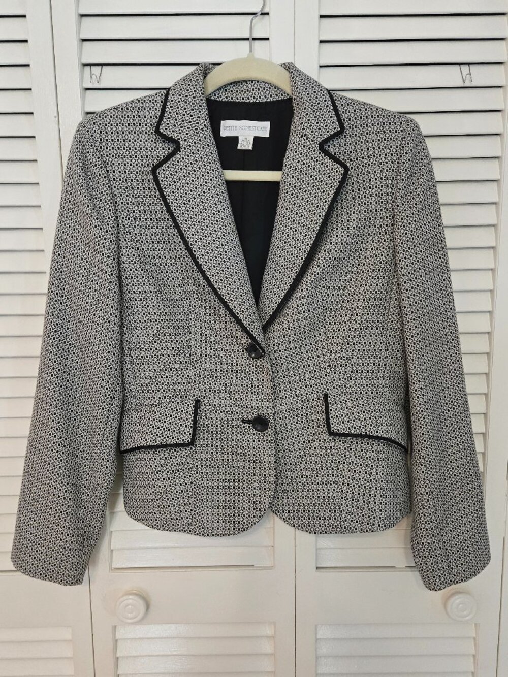 Petite Sophisticate Classic Menswear Jacket - Size 8P
